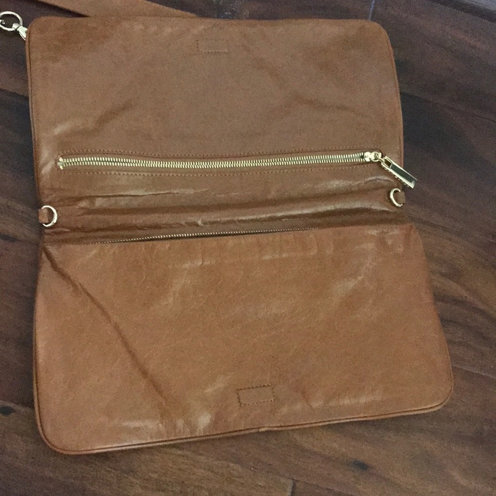 Tory burch wallet on a chain - Picture 3 of 3